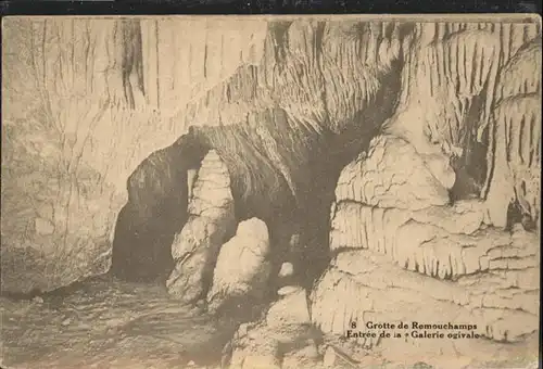 Hoehlen Caves Grottes Grotte de Remouchamps Tropfstein  / Berge /