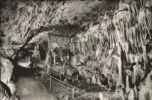 Hoehlen Caves Grottes Karlshoehle Tropfsteinhoehle  / Berge /