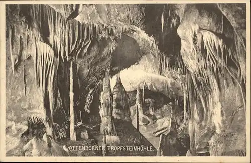 Hoehlen Caves Grottes Tropfsteinhoehle Attendorn / Berge /