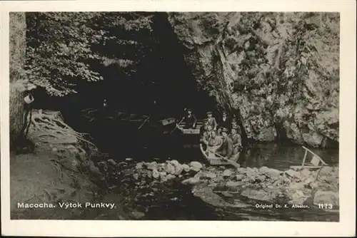 Hoehlen Caves Grottes Macocha  / Berge /