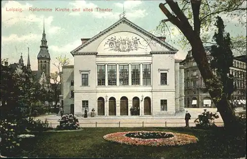 Theatergebaeude Leipzig Kirche