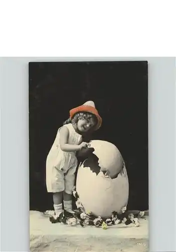 Ostern Easter Paques Kind Ei / Greetings /