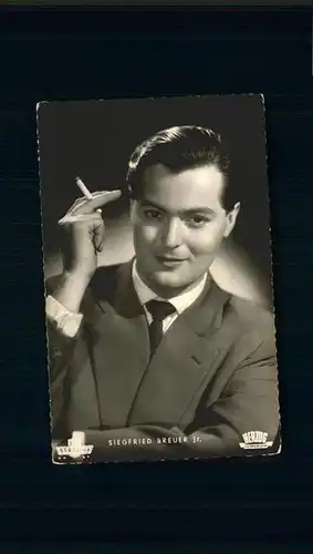 Schauspieler Siegfried Breuer Jr. Zigarette