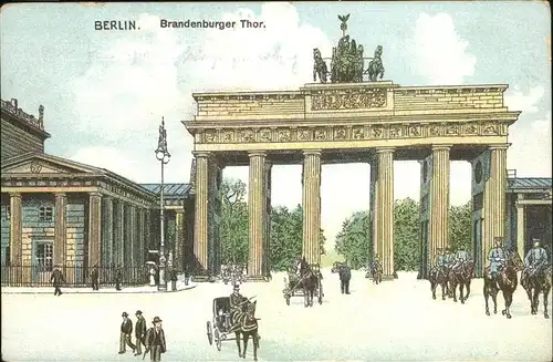 Brandenburgertor Berlin Pferdekutsche Pferde  Kat. Gebude und Architektur