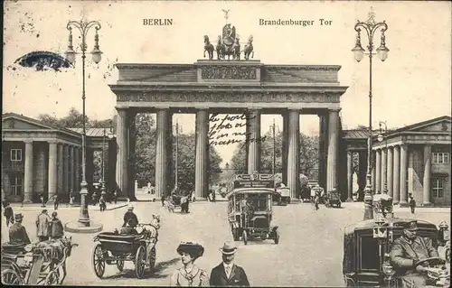 Brandenburgertor Berlin Pferdekutschen Oldtimers Kat. Gebude und Architektur