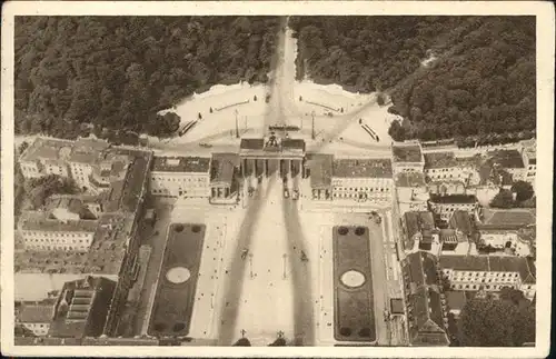 Brandenburgertor Berlin Fliegeraufnahme Das schoene Deutschland Bild 149 Kat. Gebude und Architektur