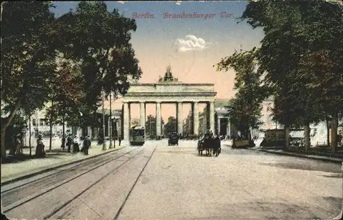 Brandenburgertor Berlin Pferdekutsche Kat. Gebude und Architektur