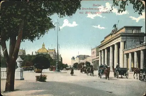 Brandenburgertor Berlin Pferdekutschen Reichstagsgebaeude Kat. Gebude und Architektur