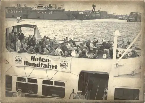 Hafenrundfahrt Hamburg Werft Dock VII Kat. Schiffe