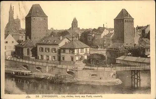 Strasbourg Alsace Ponts couverts
Vieilles tours