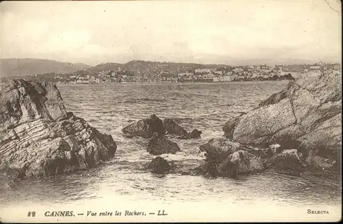 Cannes Alpes-Maritimes Vue entre les Rochers / Cannes /Arrond. de Grasse