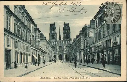 Orleans Loiret La Rue Jeanne-d'Arc et la Cathedrale / Orleans /Arrond. d Orleans