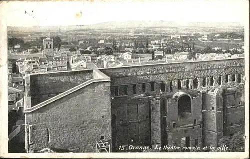 Orange Le Theatre romain et la ville / Orange /Arrond. d Avignon