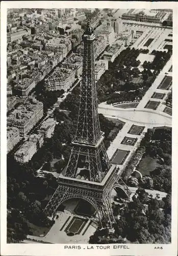 Paris La Tour Eiffel / Paris /Arrond. de Paris