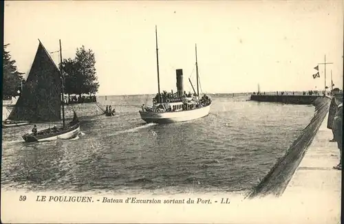 Le Pouliguen Bateau e'Excursuib sortant du Port / Le Pouliguen /Arrond. de Saint-Nazaire