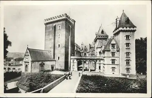 Pau Le Chateau Henri IV Donjon / Pau /Arrond. de Pau
