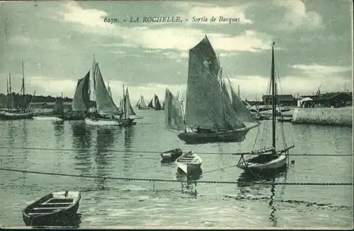 La Rochelle Charente-Maritime Sortie de Barques / La Rochelle /Arrond. de La Rochelle