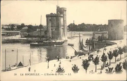 La Rochelle Charente-Maritime L'Entree du Port / La Rochelle /Arrond. de La Rochelle