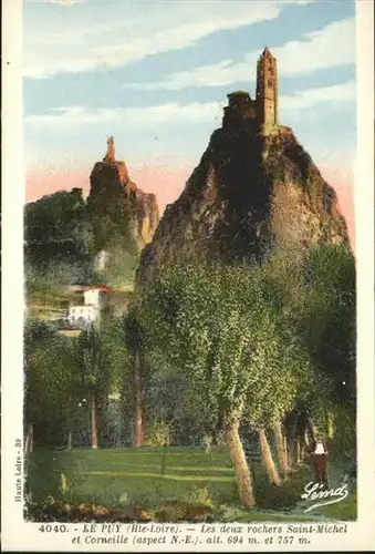Le Puy-en-Velay Les deux rochers Saint-Michel / Le Puy-en-Velay /Arrond. du Puy