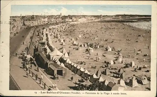 Les Sables-d Olonne Plage a maree basse / Les Sables-d Olonne /Arrond. des Sables-d Olonne