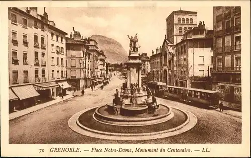 Grenoble Place Notre Dame Monument Centenaire Brunnen Strassenbahn / Grenoble /Arrond. de Grenoble