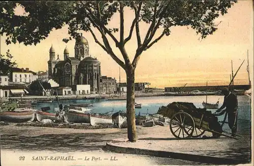 Saint-Raphael Var Schiff Port / Saint-Raphael /Arrond. de Draguignan