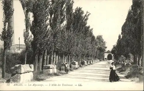 Arles Bouches-du-Rhone les Alyscamps Allee des Tombeaux / Arles /Arrond. d Arles