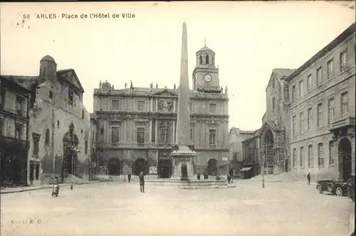 Arles Bouches-du-Rhone Place de l'Hotel de Ville / Arles /Arrond. d Arles