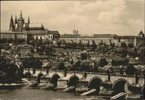 Prag Prahy Prague Bruecke / Praha /