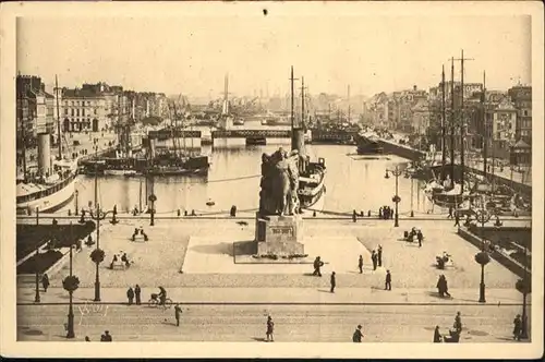 Le Havre Monument aux Morts Schiff