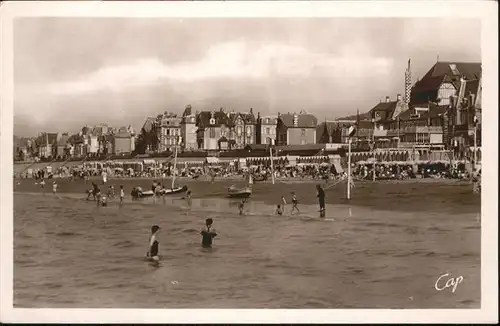 Cabourg Plage Hotel des Ducs