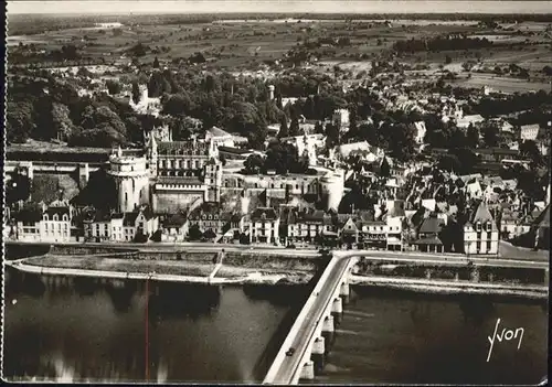 Amboise Fliegeraufnahme Bruecke