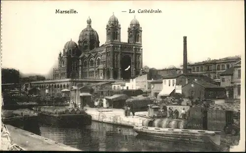 ca15481 Marseille Cathedrale Schiff Kategorie. Marseille Alte Ansichtskarten