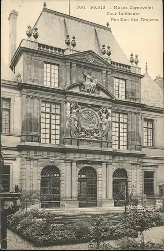 Paris Musee Carnavalet
Cour Interieure
Pavillon des 'Drapiers / Paris /Arrond. de Paris