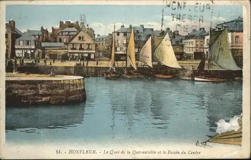 Honfleur Quai de la Quarantaine
Bassin du Centre / Honfleur /Arrond. de Lisieux