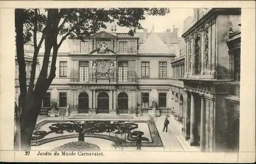 Paris jardin du Musee Carnavalet / Paris /Arrond. de Paris
