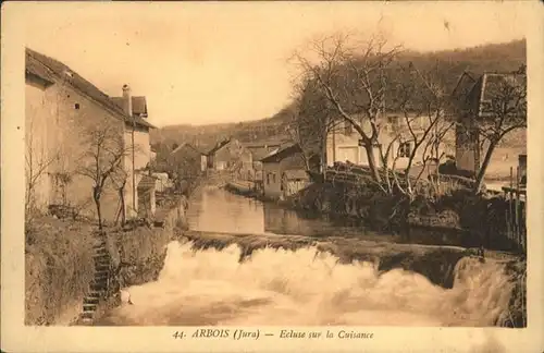 Arbois Ecluse sur la Cuisance / Arbois /Arrond. de Lons-le-Saunier