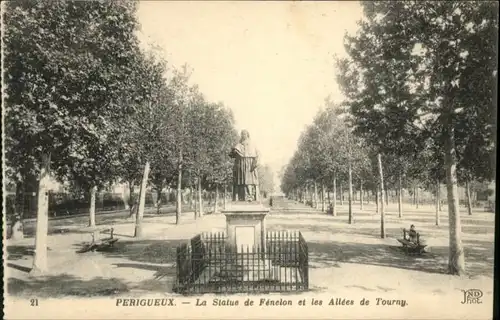 Perigueux Perigueux Statue Fenelon Allee Tourny * / Perigueux /Arrond. de Perigueux