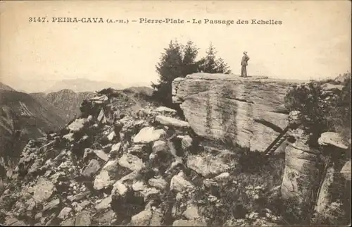 Peira-Cava Peira-Cava Plate Passage Echelles * / Grasse /Arrond. de Grasse