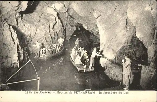 Saint-Pe-de-Bigorre Saint-Pe-de-Bigorre Hoehle Grotte Betharram * / Saint-Pe-de-Bigorre /Arrond. d Argeles-Gazost