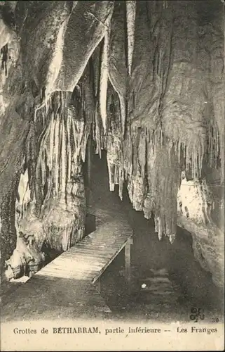 Saint-Pe-de-Bigorre Saint-Pe-de-Bigorre Hoehle Grotte Betharram * / Saint-Pe-de-Bigorre /Arrond. d Argeles-Gazost