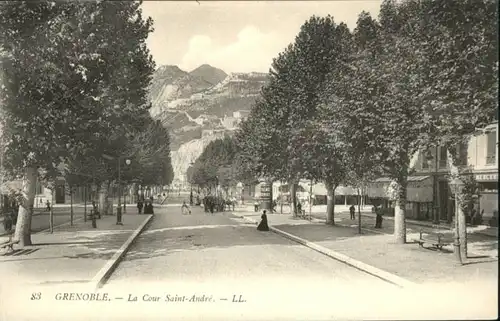 Grenoble Grenoble Cour Saint-Andre * / Grenoble /Arrond. de Grenoble