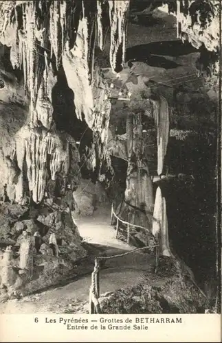 Saint-Pe-de-Bigorre Saint-Pe-de-Bigorre Hoehle Grotte Betharram * / Saint-Pe-de-Bigorre /Arrond. d Argeles-Gazost