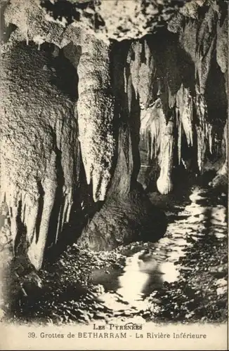 Saint-Pe-de-Bigorre Saint-Pe-de-Bigorre Hoehle Grotte Betharram * / Saint-Pe-de-Bigorre /Arrond. d Argeles-Gazost