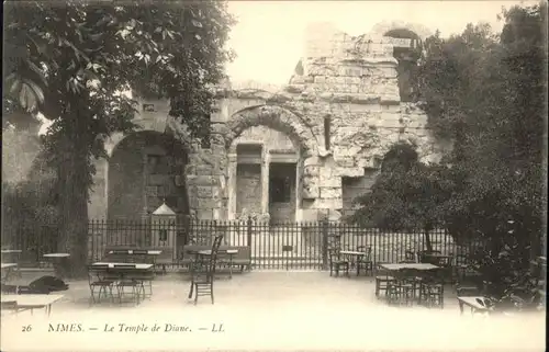 Nimes Nimes Tempel Diane * / Nimes /Arrond. de Nimes