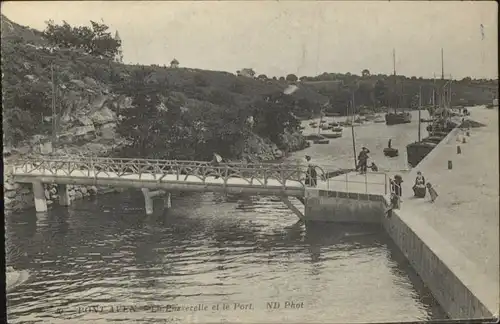 Pont-Aven Pont-Aven Passerelle Port * / Pont-Aven /Arrond. de Quimper