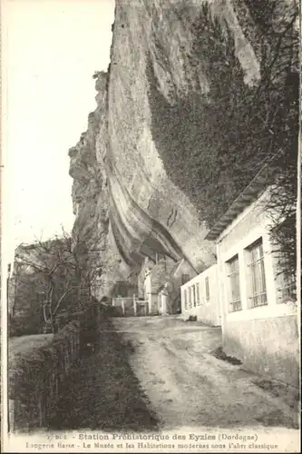 Les Eyzies-de-Tayac-Sireuil Les Eyzies-de-Tayac-Sireuil Prehistorique * / Les Eyzies-de-Tayac-Sireuil /Arrond. de Sarlat-la-Caneda