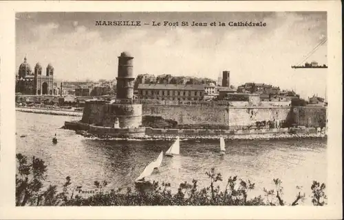 Marseille Marseille  Le Fort St Jean La Cathedrale * / Marseille /Arrond. de Marseille