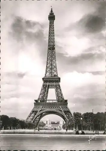 Paris Paris La Tour Eiffel * / Paris /Arrond. de Paris