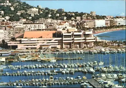 Cannes Alpes-Maritimes Cannes Le Port Le Palais des Congres La Croisette x / Cannes /Arrond. de Grasse